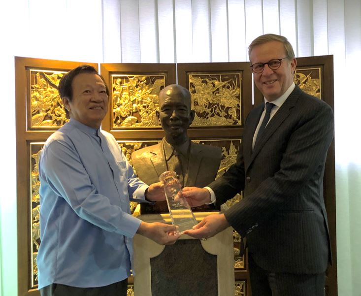 60 ans de partenariat entre LKF et SGD Pharma