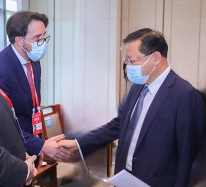 SGD Pharma Asia Pacific General Manager Frédéric Barbier attended 2023 Conference for Economic and Trade Cooperation between the Pearl River Delta and the Eastern-Western and Northern Regions of Guangdong and met with Guangdong Governor Mr. Wang Weizhong